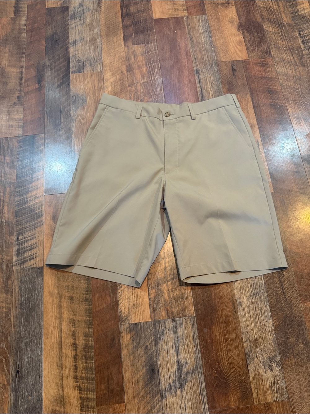 PGA Tour Men's Tan Flat-Front Performance Shorts NWT 34 (1550)